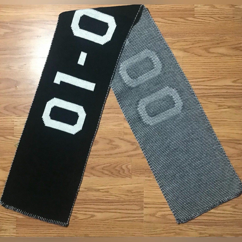 Vintage Y2K Mark of the Millennium Acrylic Knit Neck Scarf 01-01-00 US Made